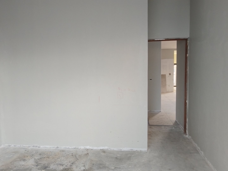  Bedroom Property for Sale in Sandown Western Cape